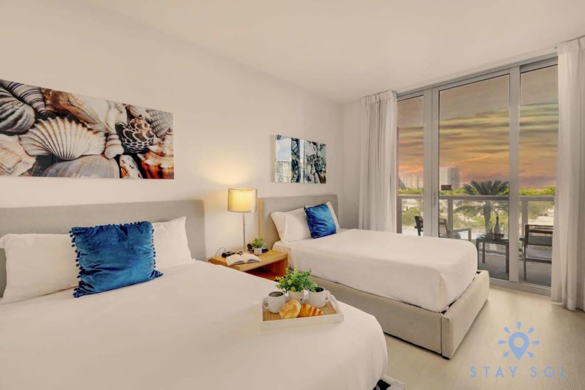 Balcony - Pool - Near Beach - Gym Plaja Hallandale Exterior foto