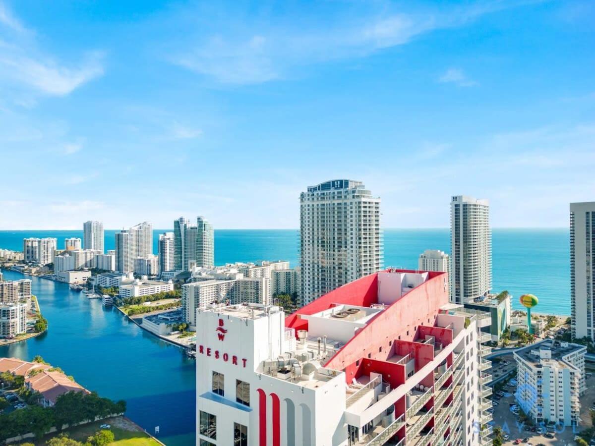 Balcony - Pool - Near Beach - Gym Plaja Hallandale Exterior foto